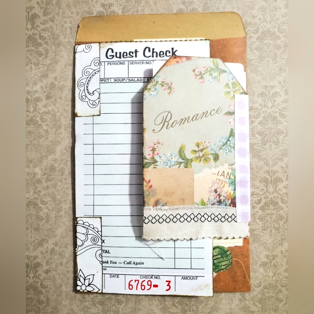 😀 HAND CRAFTED vintage bag folio with ephemera romance theme